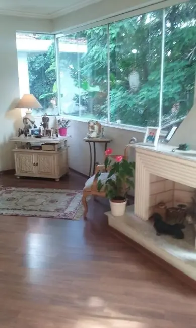 Casa com 3 quartos à venda, 250m2 em Alto da Lapa, São Paulo - SP - imagem 3 Foto 3 de Casa com 3 quartos à venda, 250m2 em Alto da Lapa, São Paulo - SP