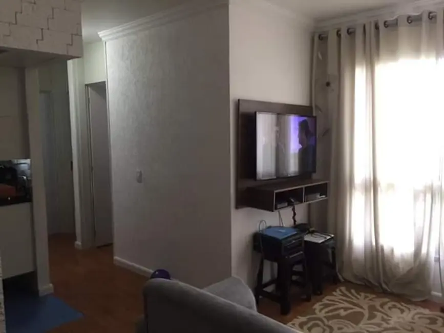 Apartamento com 2 quartos para alugar, 48m2 em Vila Cruz das Almas, São Paulo - SP - imagem 3 Foto 3 de Apartamento com 2 quartos para alugar, 48m2 em Vila Cruz das Almas, São Paulo - SP