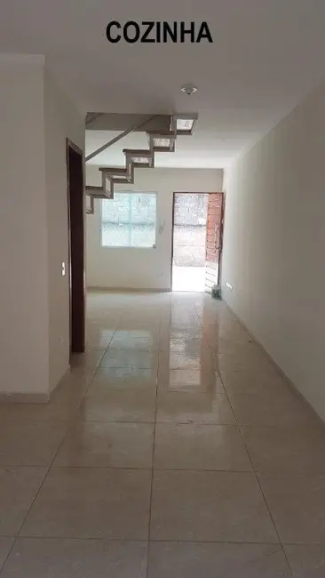 Sobrado com 2 quartos à venda, 70m2 em Franco Da Rocha - SP - imagem 9 Foto 9 de Sobrado com 2 quartos à venda, 70m2 em Franco Da Rocha - SP