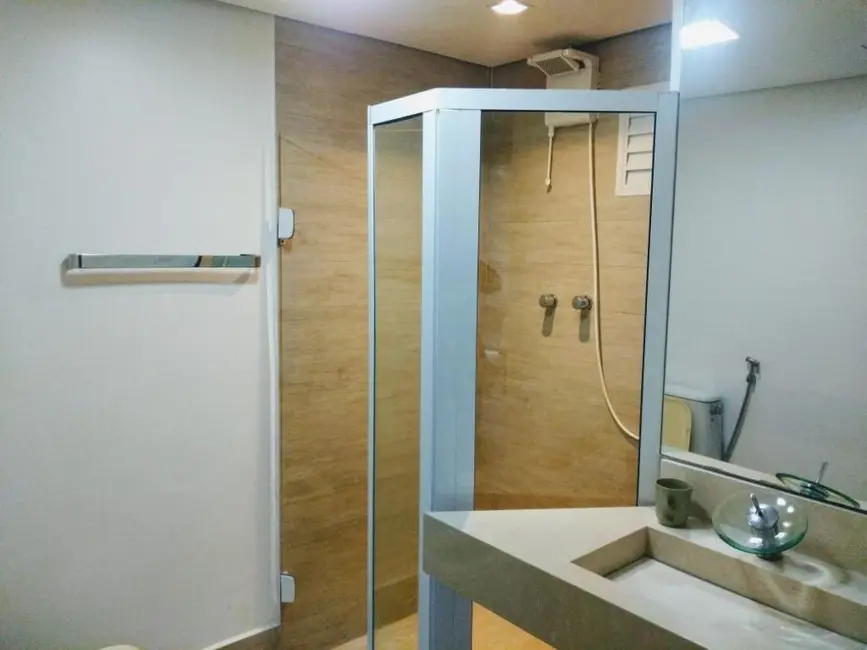 Foto 6 de Apartamento com 3 quartos para alugar, 100m2 em Caraguatatuba - SP