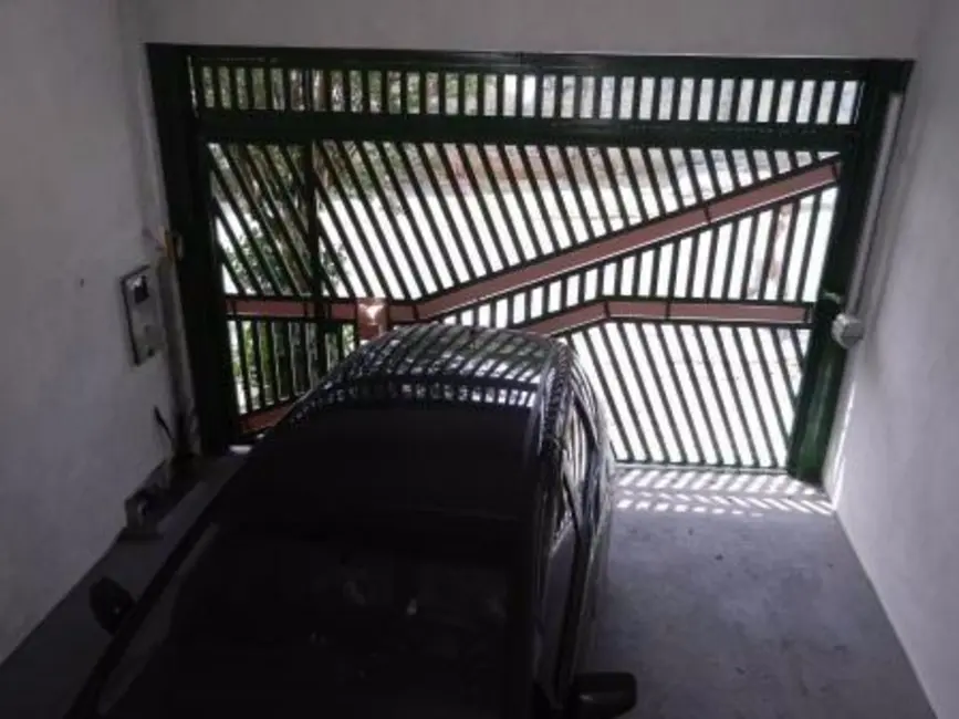 Sobrado com 3 quartos à venda, 213m2 em Vila Nossa Senhora do Retiro, São Paulo - SP - imagem 9 Foto 9 de Sobrado com 3 quartos à venda, 213m2 em Vila Nossa Senhora do Retiro, São Paulo - SP