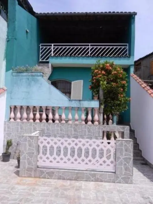 Sobrado com 3 quartos à venda, 213m2 em Vila Nossa Senhora do Retiro, São Paulo - SP - imagem 8 Foto 8 de Sobrado com 3 quartos à venda, 213m2 em Vila Nossa Senhora do Retiro, São Paulo - SP