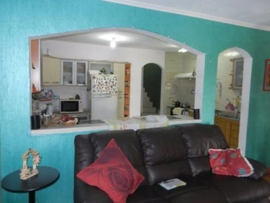 Sobrado com 3 quartos à venda, 213m2 em Vila Nossa Senhora do Retiro, São Paulo - SP - imagem 1 Foto 1 de Sobrado com 3 quartos à venda, 213m2 em Vila Nossa Senhora do Retiro, São Paulo - SP