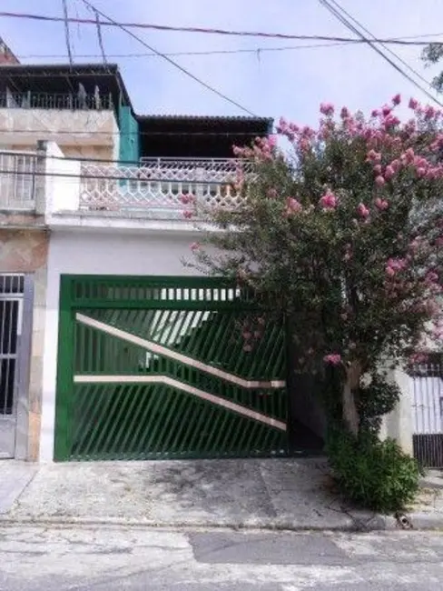 Sobrado com 3 quartos à venda, 213m2 em Vila Nossa Senhora do Retiro, São Paulo - SP - imagem 6 Foto 6 de Sobrado com 3 quartos à venda, 213m2 em Vila Nossa Senhora do Retiro, São Paulo - SP