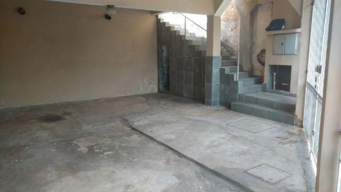 Foto 2 de Casa com 2 quartos à venda, 210m2 em Vila Picinin, São Paulo - SP