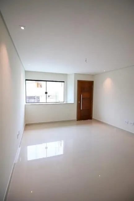 Sobrado com 3 quartos à venda, 135m2 em Jardim Regina, São Paulo - SP - imagem 2 Foto 2 de Sobrado com 3 quartos à venda, 135m2 em Jardim Regina, São Paulo - SP