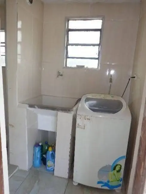 Foto 3 de Casa com 2 quartos à venda, 174m2 em Vila Zat, São Paulo - SP