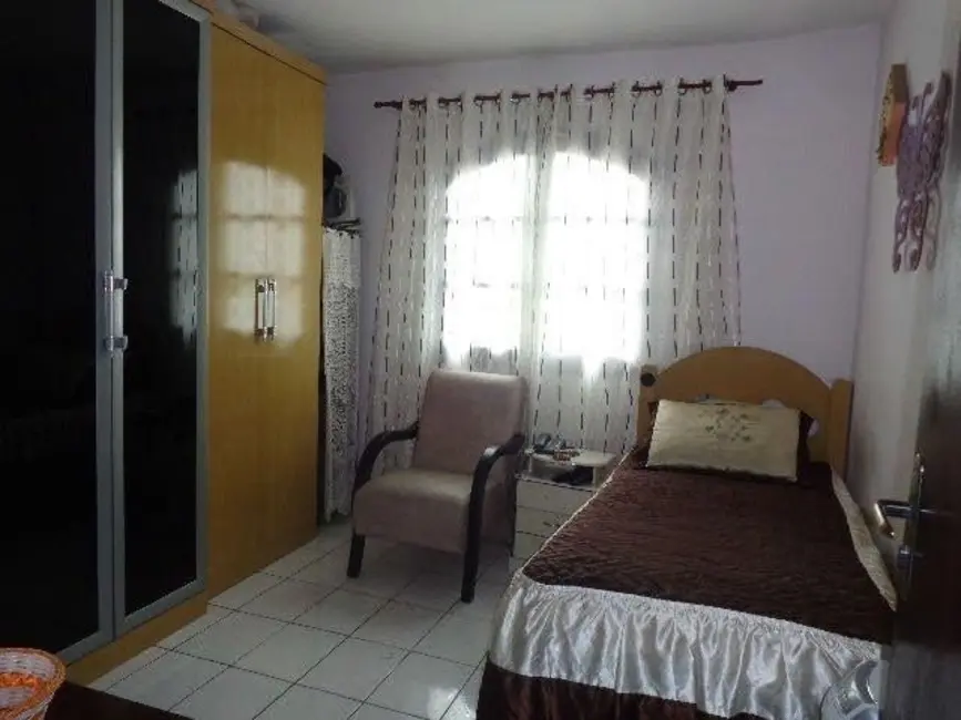 Foto 4 de Casa com 2 quartos à venda, 174m2 em Vila Zat, São Paulo - SP