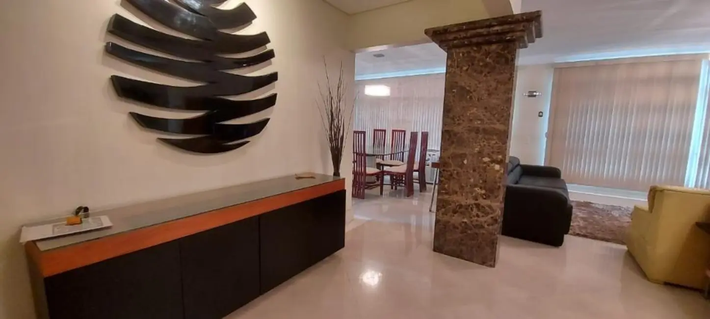 Apartamento com 3 quartos à venda, 185m2 em Embaré, Santos - SP - imagem 5 Foto 5 de Apartamento com 3 quartos à venda, 185m2 em Embaré, Santos - SP