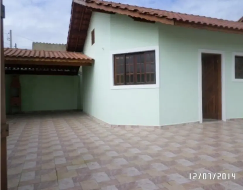 Foto 1 de Casa com 2 quartos à venda, 150m2 em Itanhaem - SP