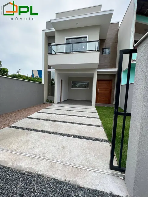 Foto 1 de Sobrado com 3 quartos à venda em Itapoa - SC