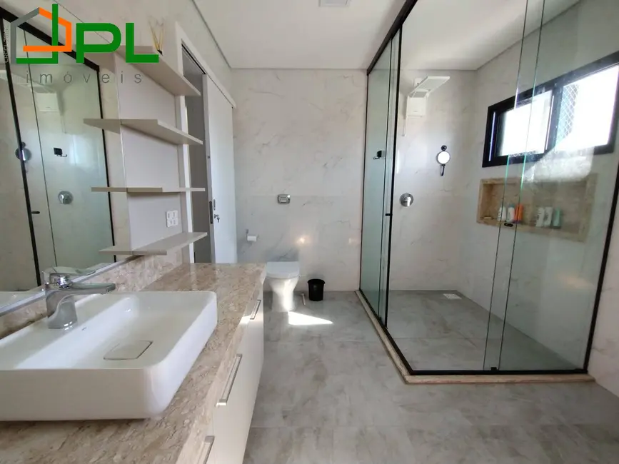 Foto 9 de Sobrado com 4 quartos à venda, 210m2 em Itapoa - SC