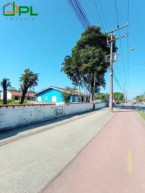 Foto 5 de Terreno / Lote à venda, 360m2 em Itapoa - SC