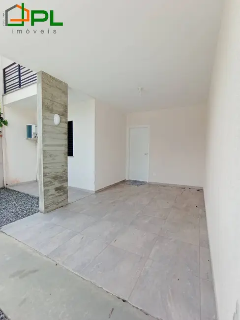 Foto 3 de Sobrado com 3 quartos à venda, 180m2 em Itapoa - SC