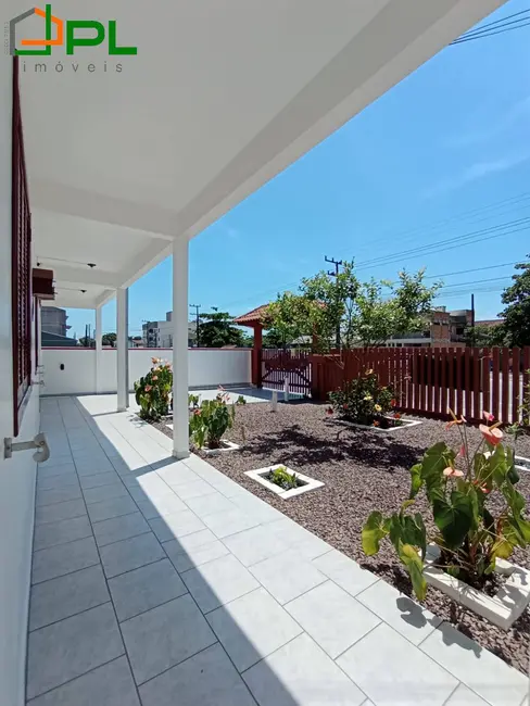 Foto 5 de Casa com 3 quartos à venda, 1230360m2 em Itapoa - SC