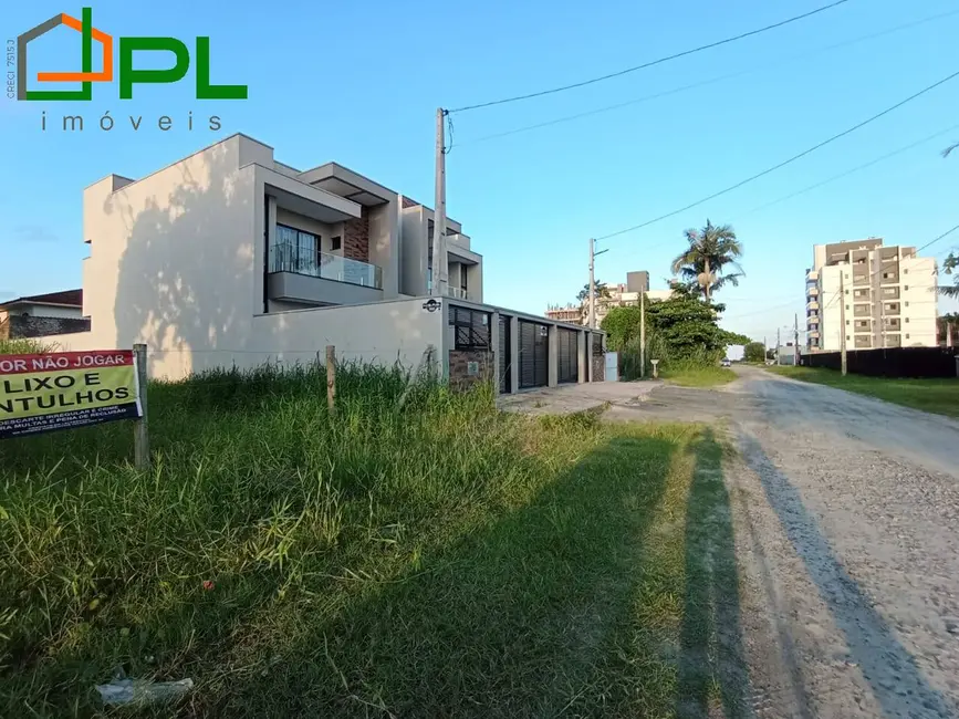 Foto 4 de Terreno / Lote à venda, 390m2 em Itapoa - SC