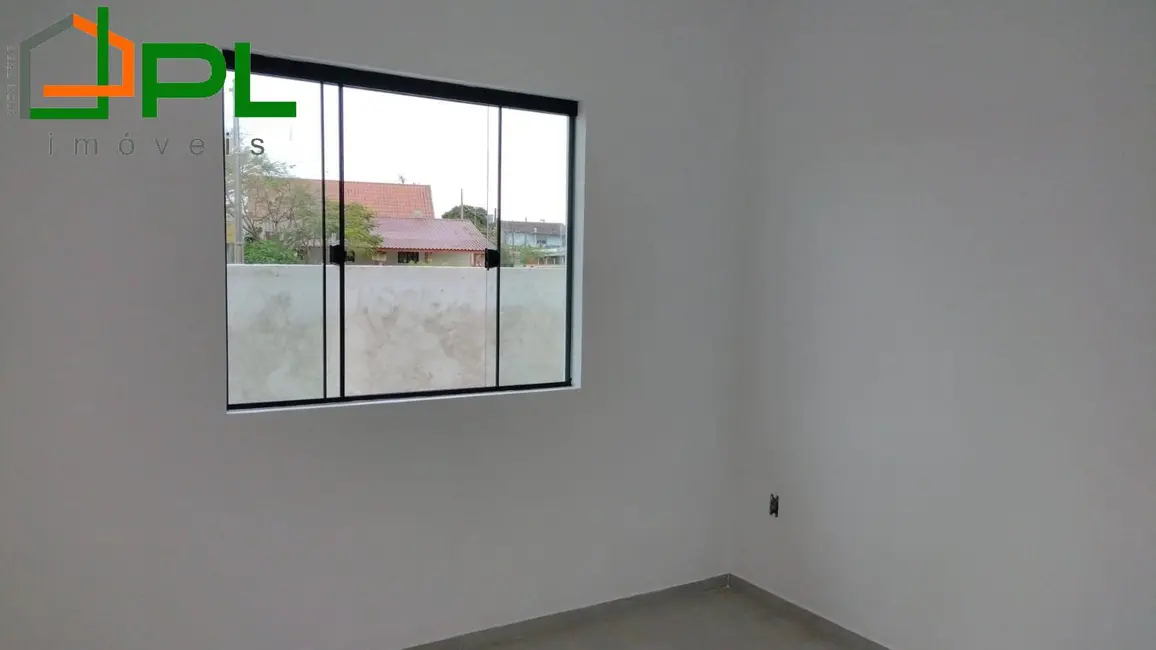 Casa com 3 quartos à venda, 72m2 em Itapoa - SC - imagem 3 Foto 3 de Casa com 3 quartos à venda, 72m2 em Itapoa - SC