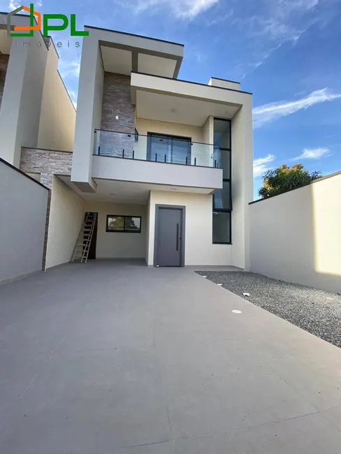 Foto 2 de Sobrado com 3 quartos à venda, 195m2 em Itapoa - SC