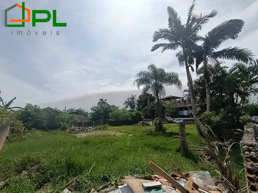 Foto 2 de Terreno / Lote à venda, 886m2 em Itapoa - SC