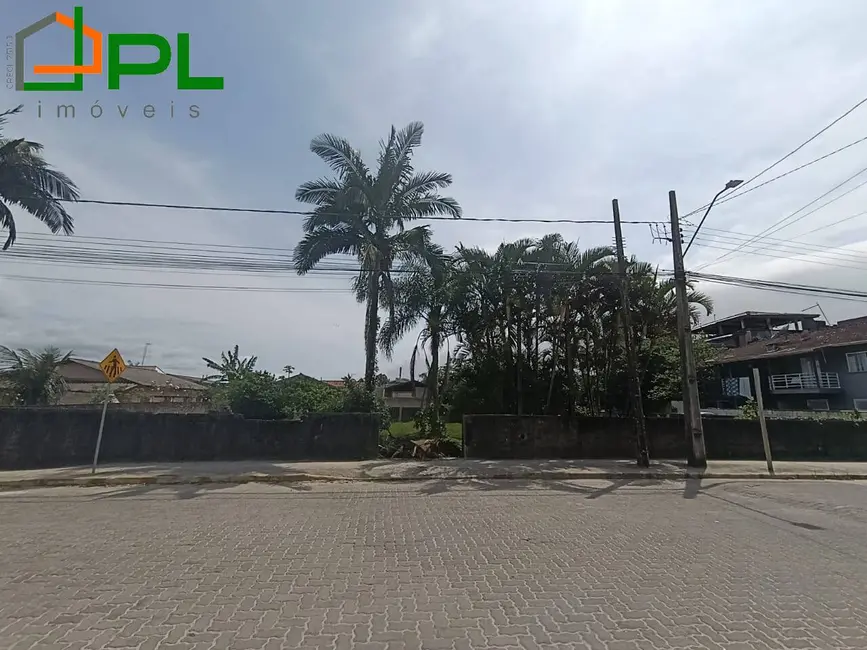 Foto 5 de Terreno / Lote à venda, 886m2 em Itapoa - SC