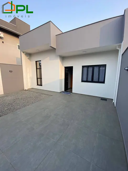 Foto 1 de Casa com 3 quartos à venda, 192m2 em Itapoa - SC