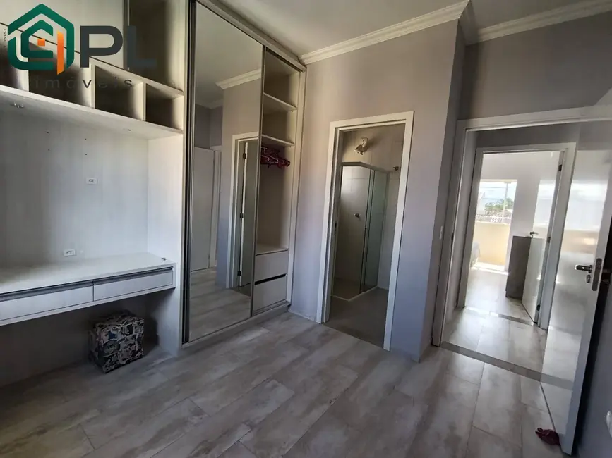 Sobrado com 3 quartos à venda, 360m2 em Itapoa - SC - imagem 7 Foto 7 de Sobrado com 3 quartos à venda, 360m2 em Itapoa - SC