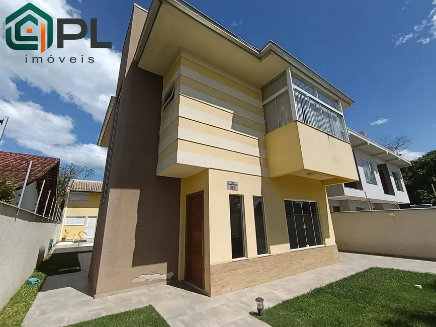 Sobrado com 3 quartos à venda, 360m2 em Itapoa - SC - imagem 2 Foto 2 de Sobrado com 3 quartos à venda, 360m2 em Itapoa - SC