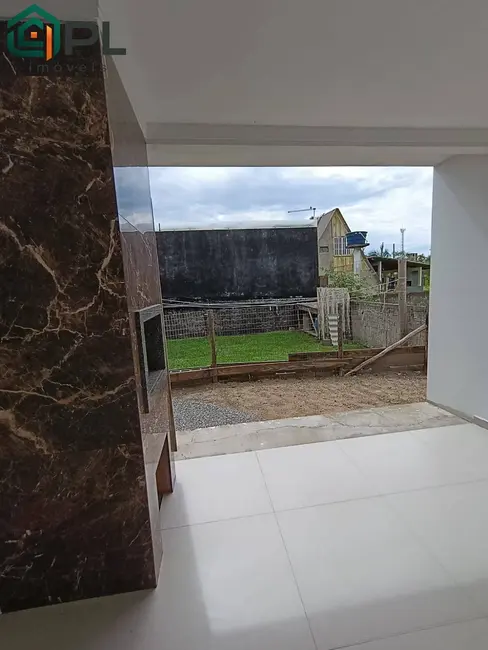 Foto 4 de Casa com 3 quartos à venda, 180m2 em Itapoa - SC