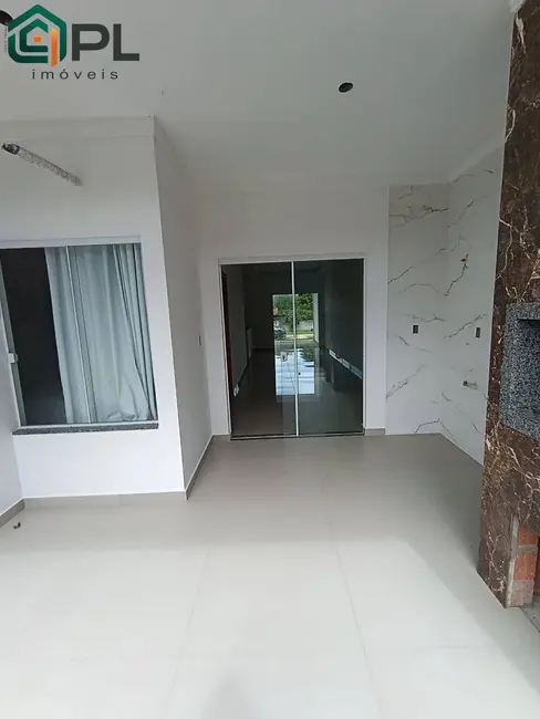Foto 3 de Casa com 3 quartos à venda, 180m2 em Itapoa - SC