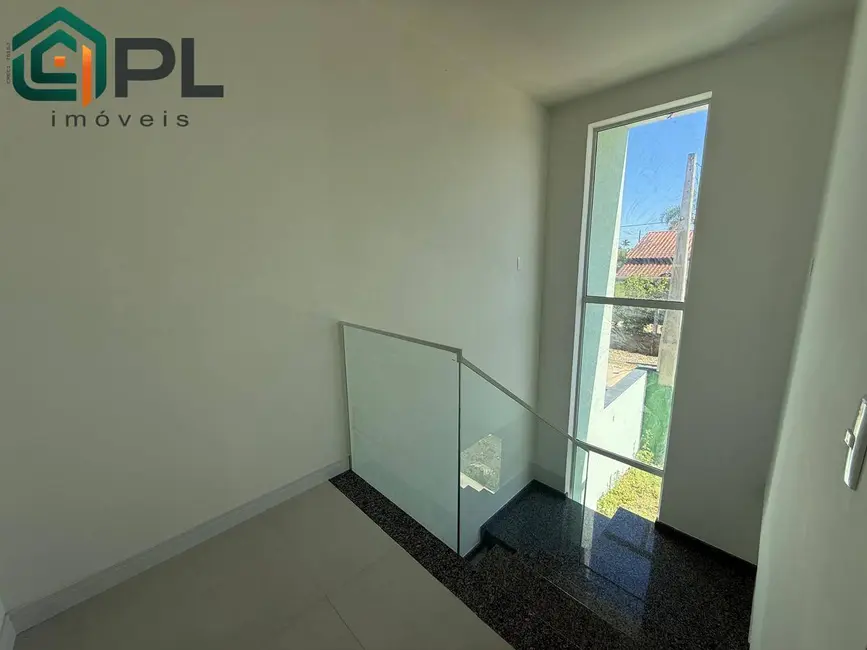 Sobrado com 3 quartos à venda, 152m2 em Itapoa - SC - imagem 4 Foto 4 de Sobrado com 3 quartos à venda, 152m2 em Itapoa - SC