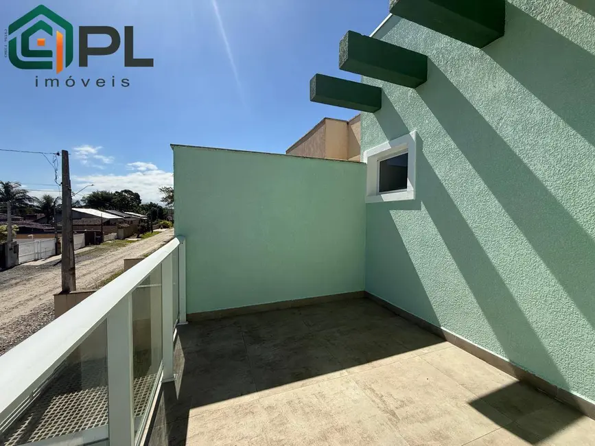 Sobrado com 3 quartos à venda, 152m2 em Itapoa - SC - imagem 8 Foto 8 de Sobrado com 3 quartos à venda, 152m2 em Itapoa - SC