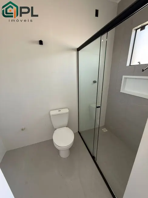 Foto 8 de Casa com 2 quartos à venda, 180m2 em Itapoa - SC