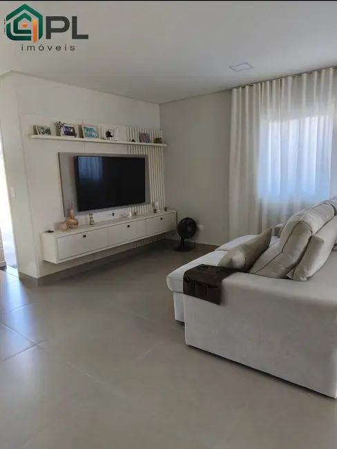 Foto 5 de Sobrado com 5 quartos à venda, 212m2 em Itapoa - SC