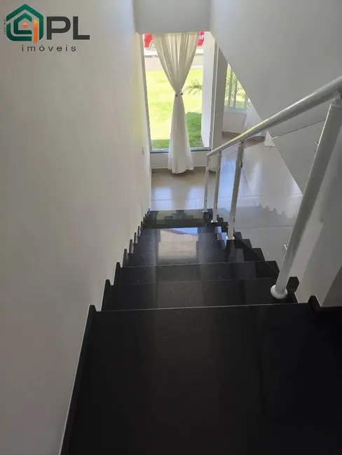 Foto 8 de Sobrado com 5 quartos à venda, 212m2 em Itapoa - SC