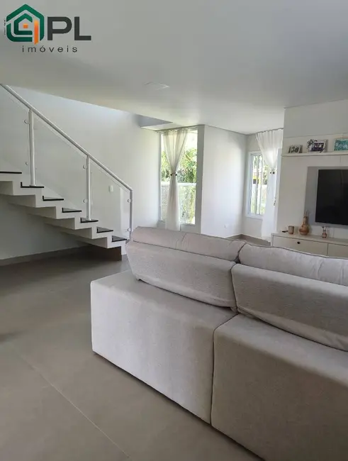 Foto 3 de Sobrado com 5 quartos à venda, 212m2 em Itapoa - SC