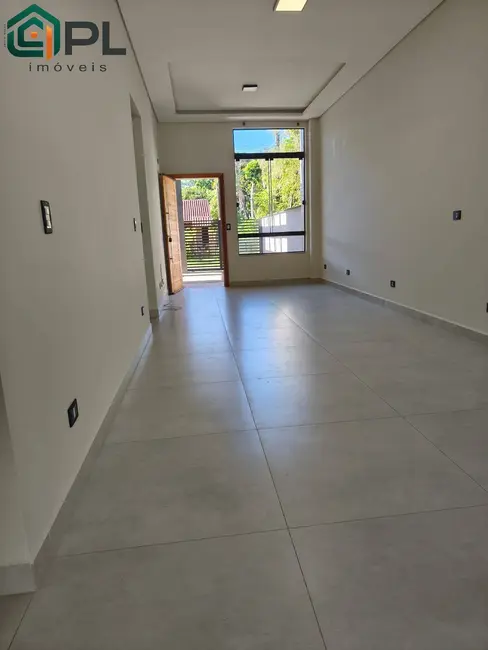 Foto 2 de Casa com 3 quartos à venda, 195m2 em Itapoa - SC