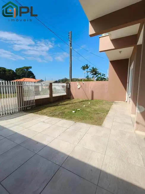 Foto 2 de Sobrado com 3 quartos à venda, 117m2 em Itapoa - SC