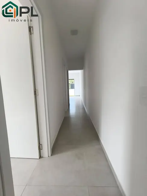 Foto 5 de Casa com 3 quartos à venda, 75m2 em Itapoa - SC