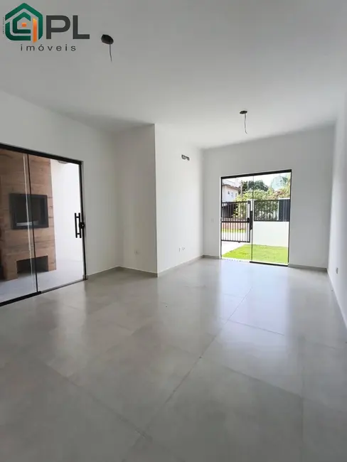 Foto 4 de Casa com 3 quartos à venda, 75m2 em Itapoa - SC