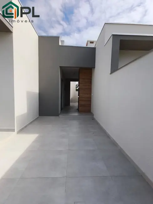 Foto 2 de Casa com 3 quartos à venda, 75m2 em Itapoa - SC
