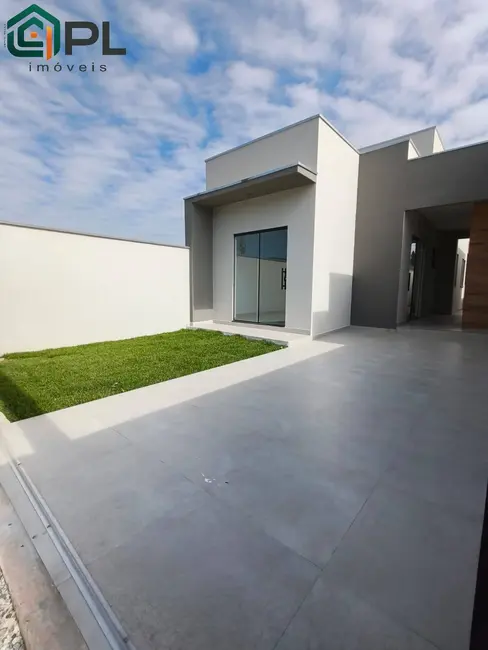 Foto 1 de Casa com 3 quartos à venda, 75m2 em Itapoa - SC