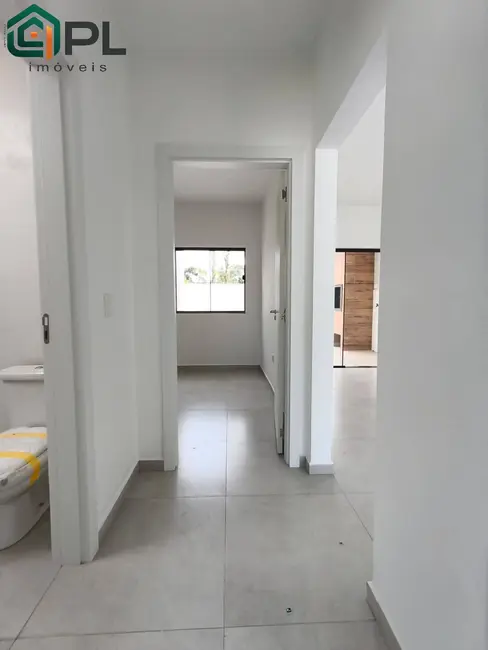 Foto 4 de Casa com 2 quartos à venda, 66m2 em Itapoa - SC