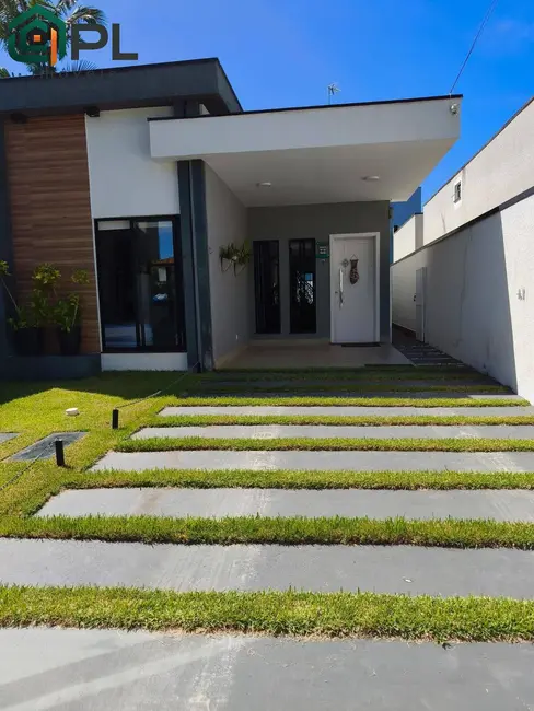 Foto 2 de Casa com 3 quartos à venda, 87m2 em Itapoa - SC