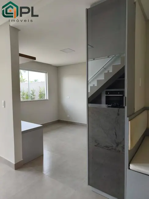 Foto 9 de Sobrado com 3 quartos à venda, 108m2 em Itapoa - SC