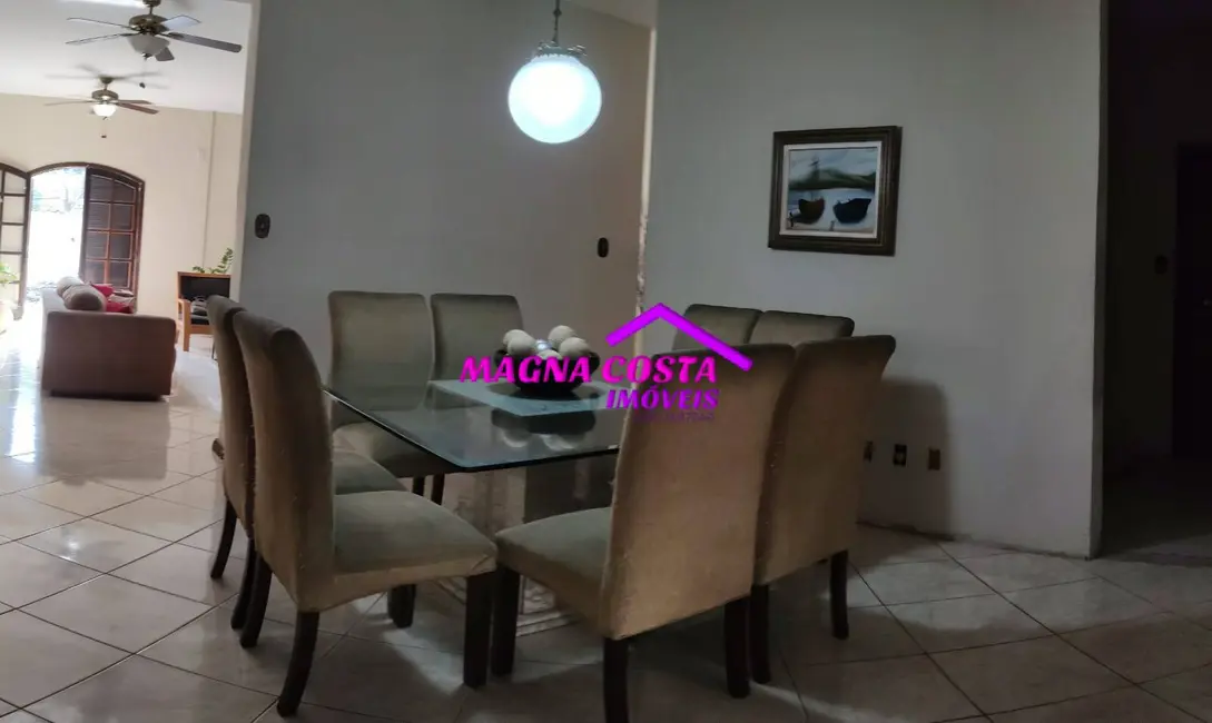 Casa com 2 quartos à venda, 180m2 em Vila Valqueire, Rio De Janeiro - RJ - imagem 9 Foto 9 de Casa com 2 quartos à venda, 180m2 em Vila Valqueire, Rio De Janeiro - RJ