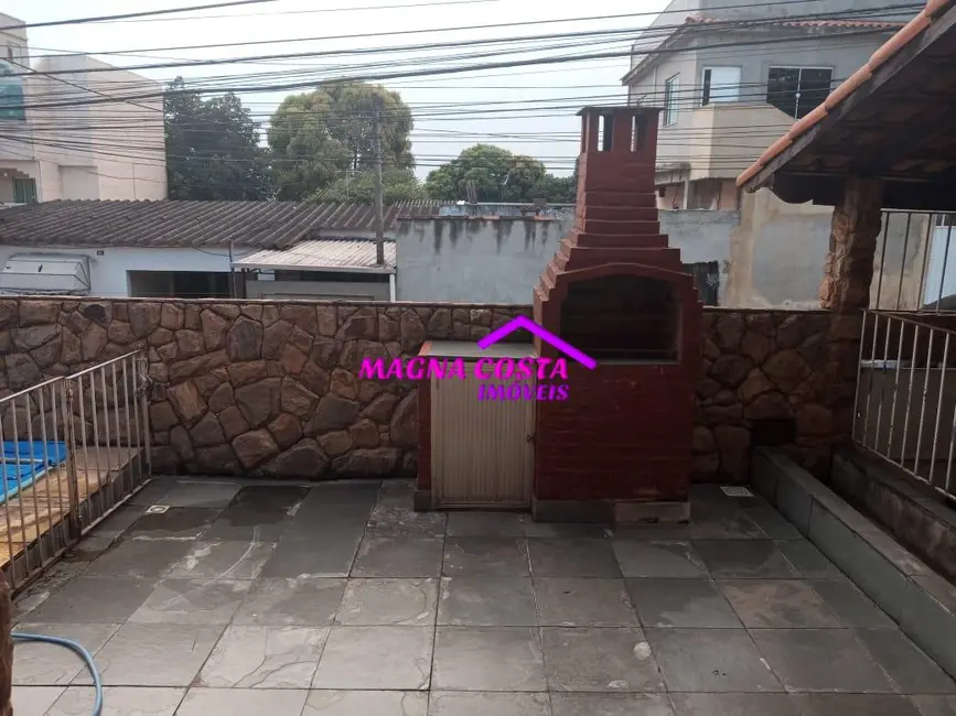 Foto 2 de Casa com 2 quartos à venda, 120m2 em Bento Ribeiro, Rio De Janeiro - RJ