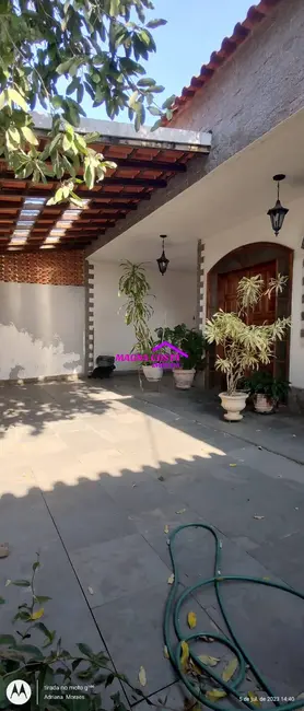 Casa com 3 quartos à venda, 130m2 em Vila Valqueire, Rio De Janeiro - RJ - imagem 3 Foto 3 de Casa com 3 quartos à venda, 130m2 em Vila Valqueire, Rio De Janeiro - RJ