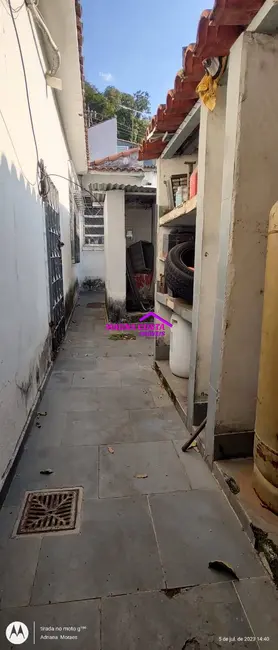 Casa com 3 quartos à venda, 130m2 em Vila Valqueire, Rio De Janeiro - RJ - imagem 4 Foto 4 de Casa com 3 quartos à venda, 130m2 em Vila Valqueire, Rio De Janeiro - RJ