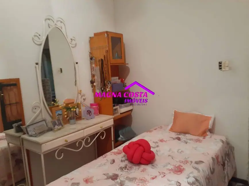 Casa com 6 quartos à venda, 332m2 em Vila Valqueire, Rio De Janeiro - RJ - imagem 8 Foto 8 de Casa com 6 quartos à venda, 332m2 em Vila Valqueire, Rio De Janeiro - RJ