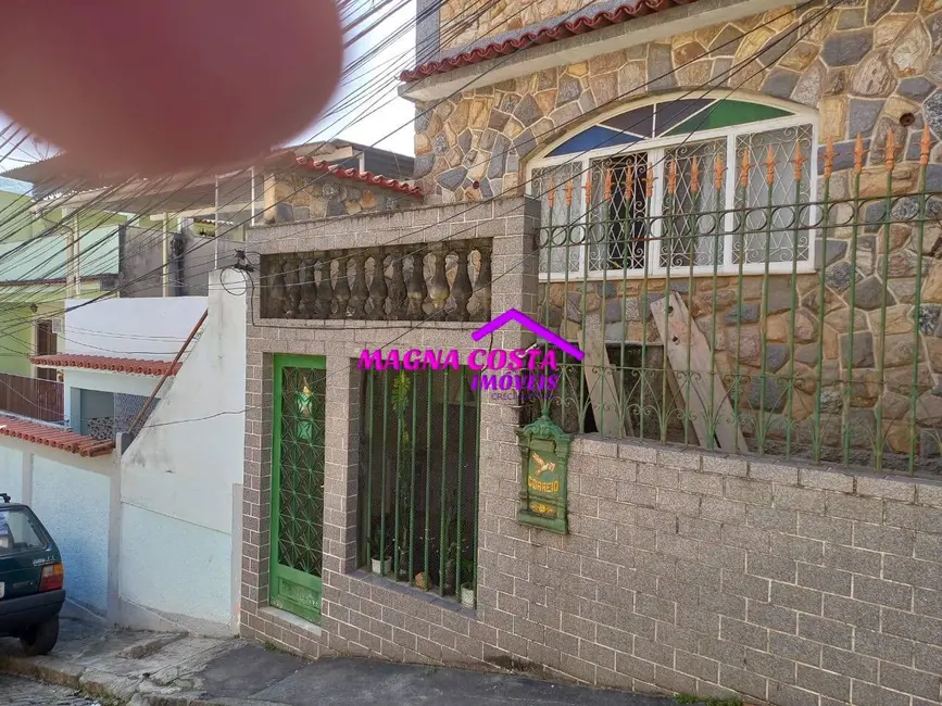 Foto 2 de Casa com 6 quartos à venda, 332m2 em Vila Valqueire, Rio De Janeiro - RJ